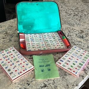 1960’s Mah Jong set. Complete with all tiles. 3 layer, thick, resin tiles.